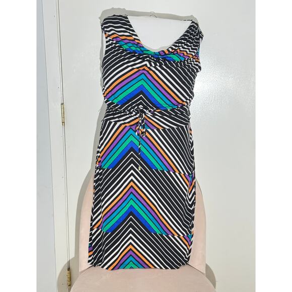 Calvin Klein Chevron Stripe Belted Dress – Size M - Picture 5 of 6